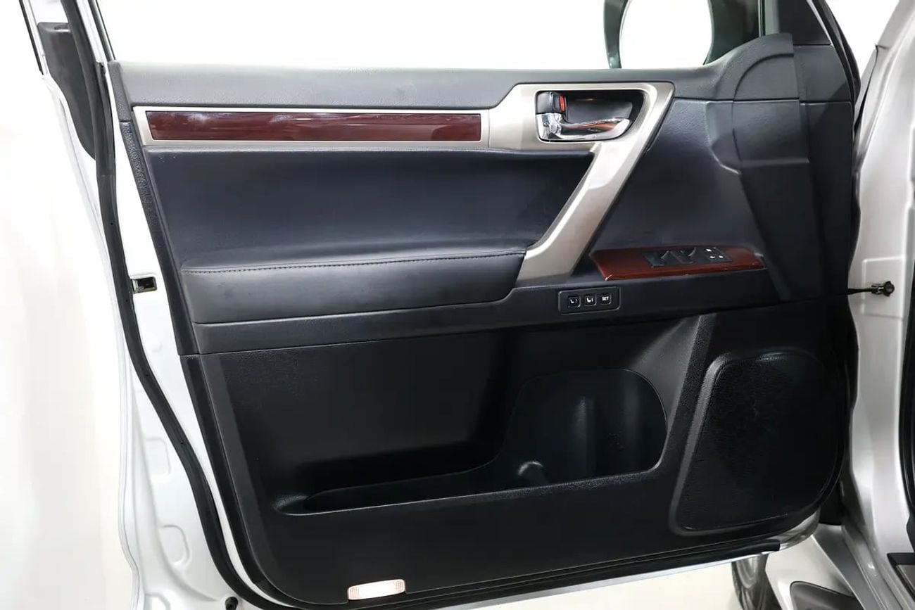 Lexus GX460 GX 460 - GCC Specs -295000KM-EXCELLENT CONDITION