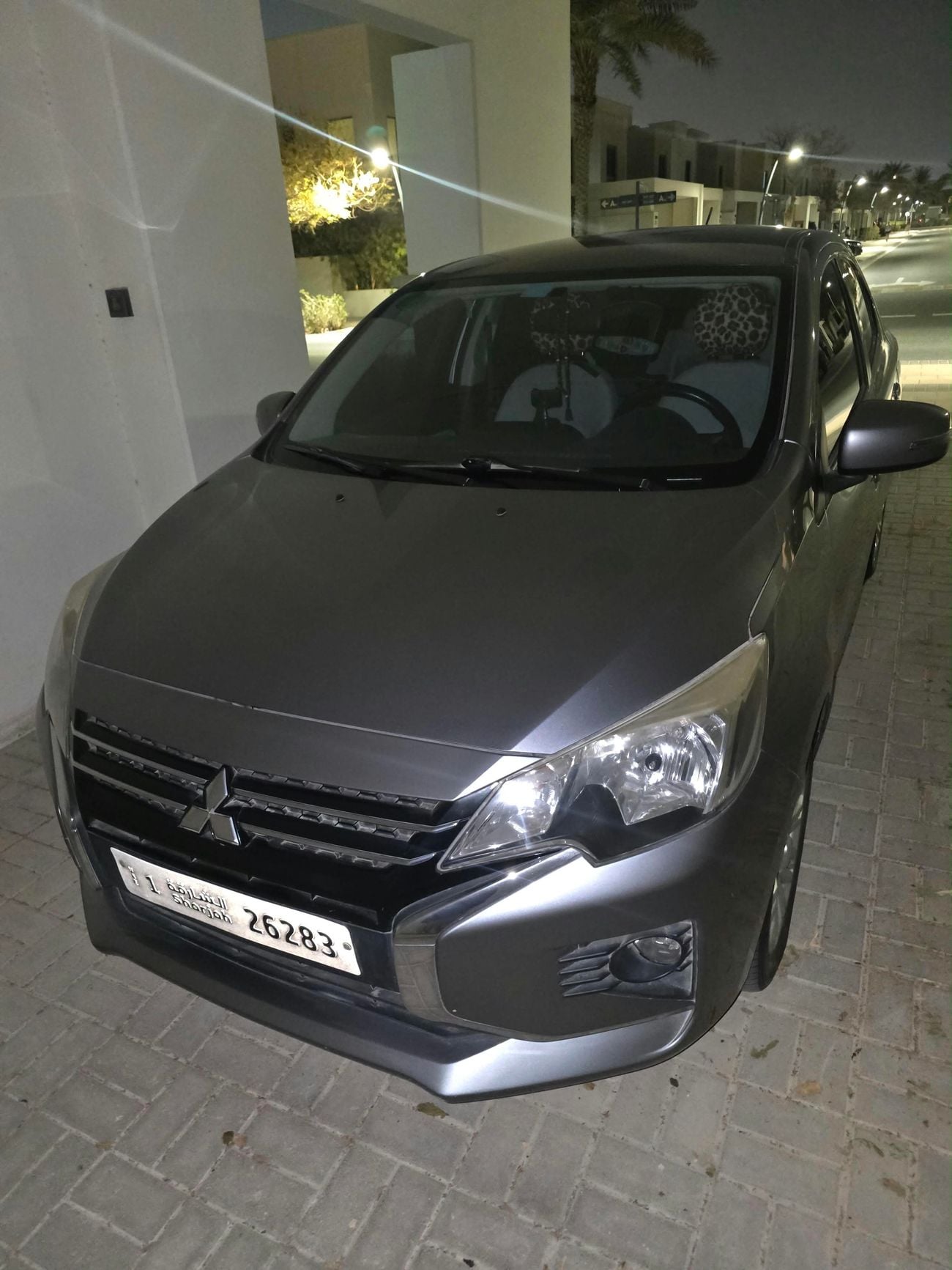 Mitsubishi Attrage GLX