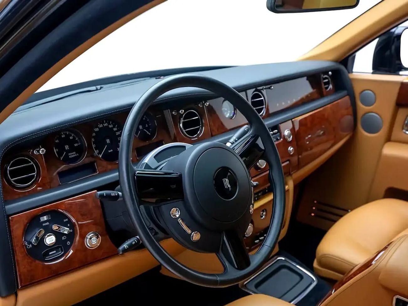 Rolls Royce Phantom GCC Specs | Full Service History with AGMC