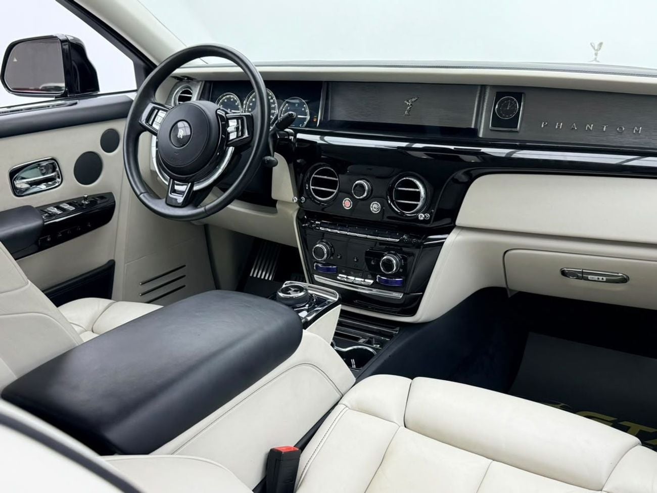 Rolls Royce Phantom EWB