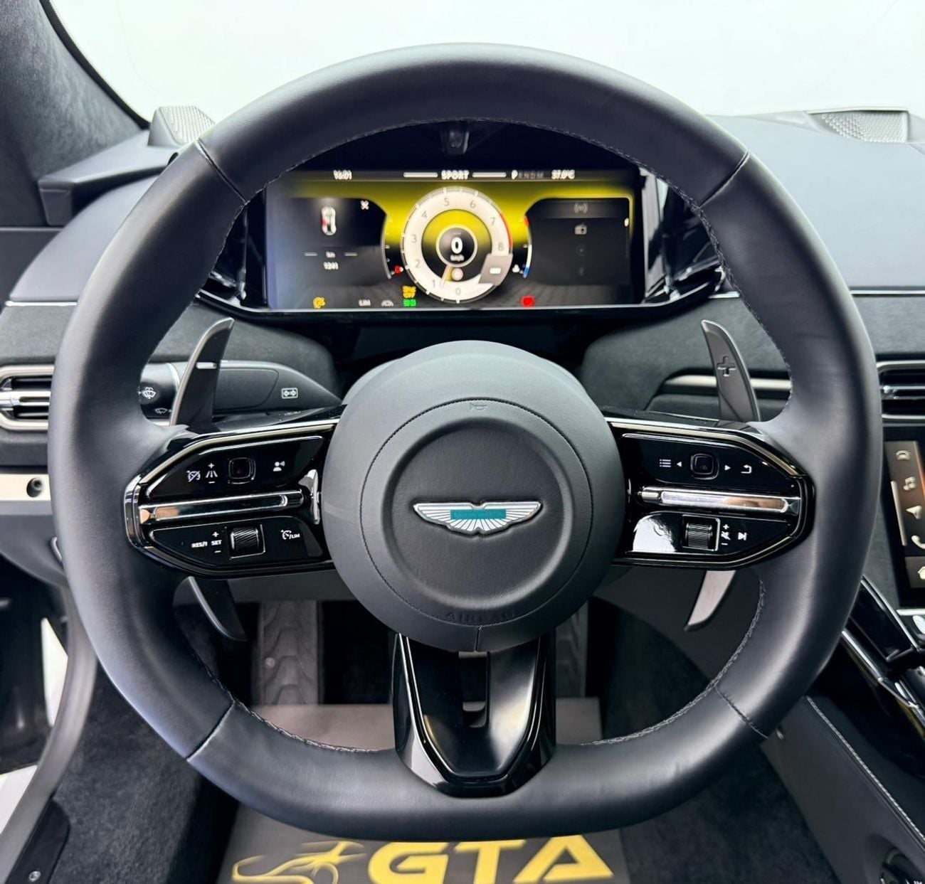 Aston Martin Vantage STANDARD 2025 Aston Martin Vantage V8, Aston Martin Warranty+Service Contract+Full Service History, GCC Specs