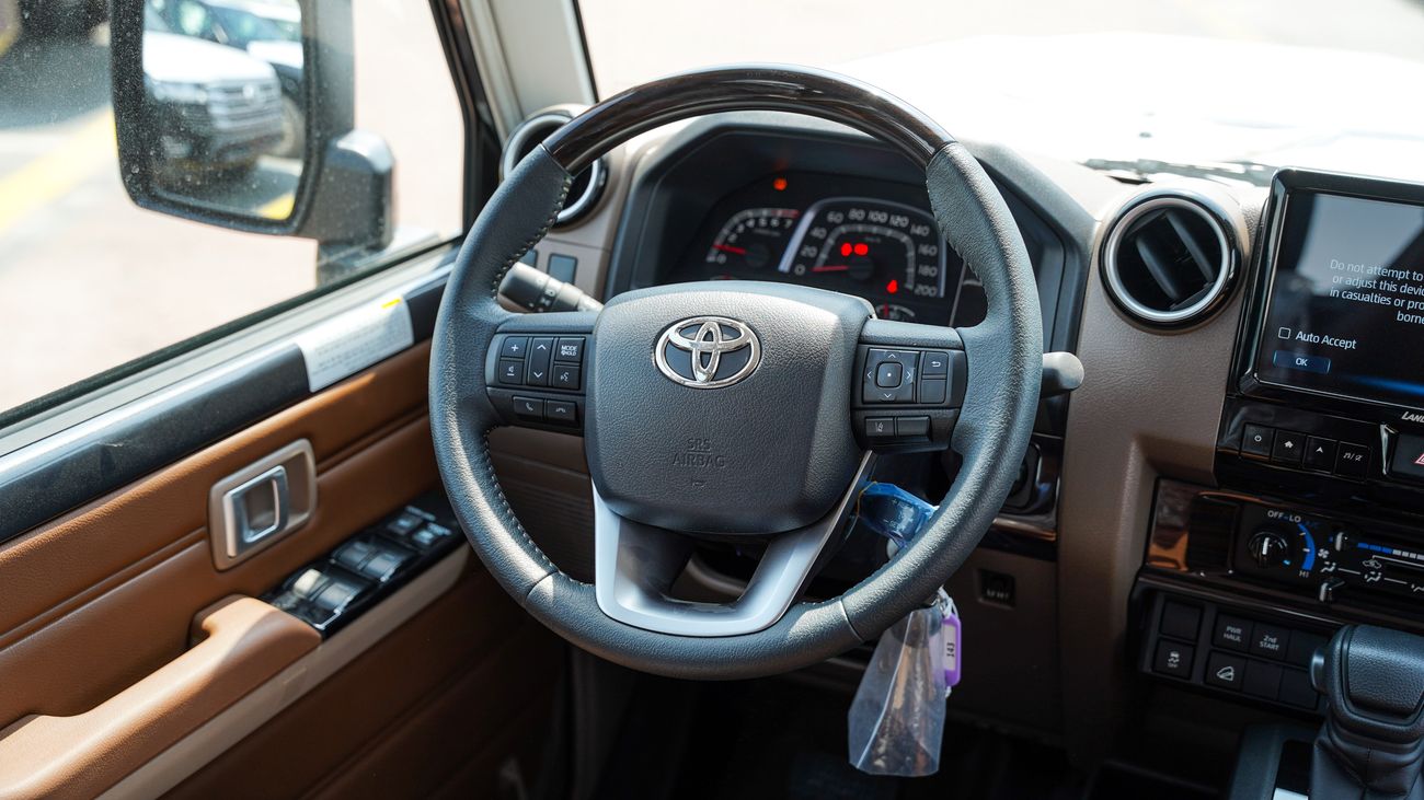 Toyota Land Cruiser Pickup 70