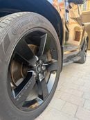 Land Rover Defender 90 P525