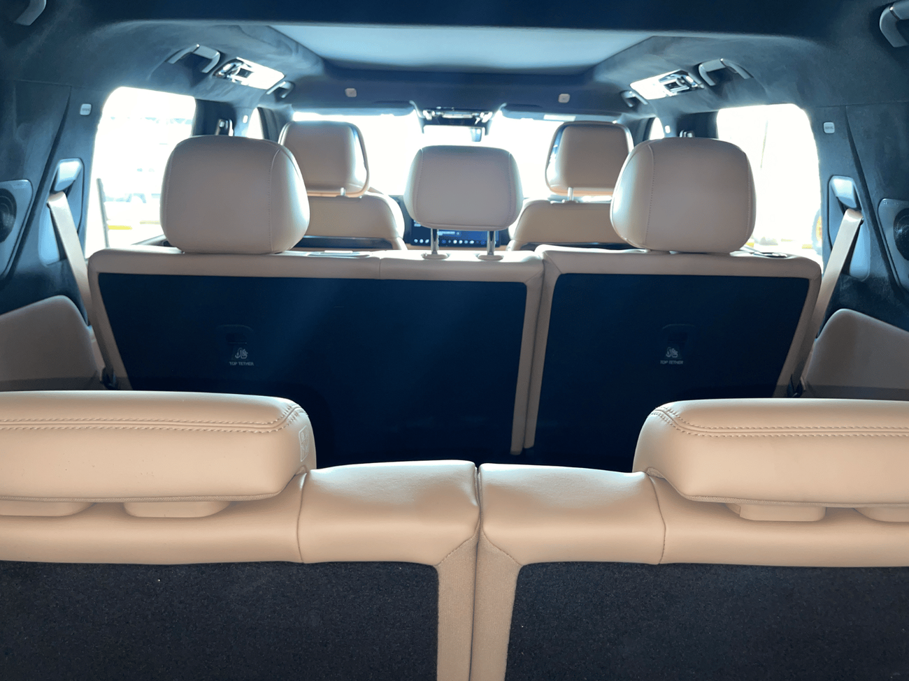 BYD Leopard 8 FLAGSHIP | 14,000km | 7 seater