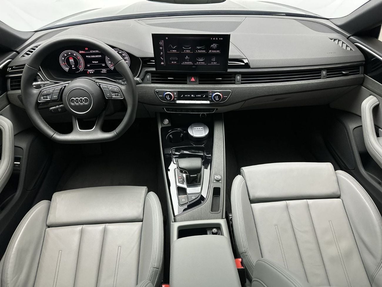 أودي A5 40 TFSI ADVANCED SPORTBACK (Ref# 060344)