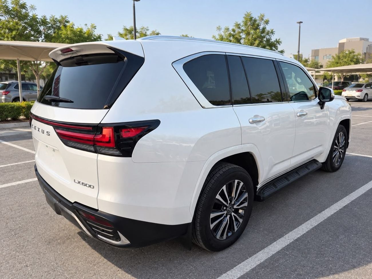 Lexus LX600 SIGNATURE