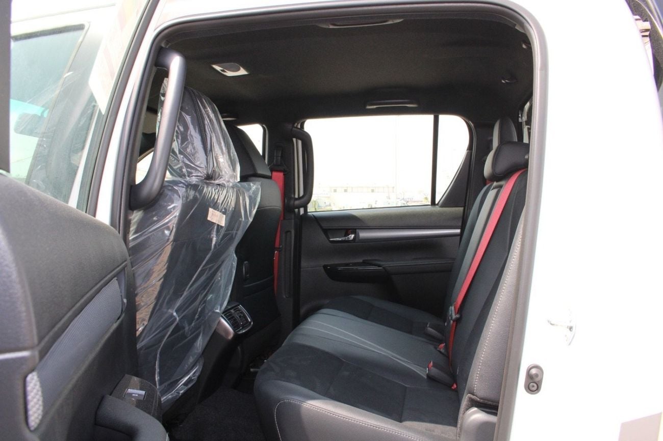 Toyota Hilux GR SPORT