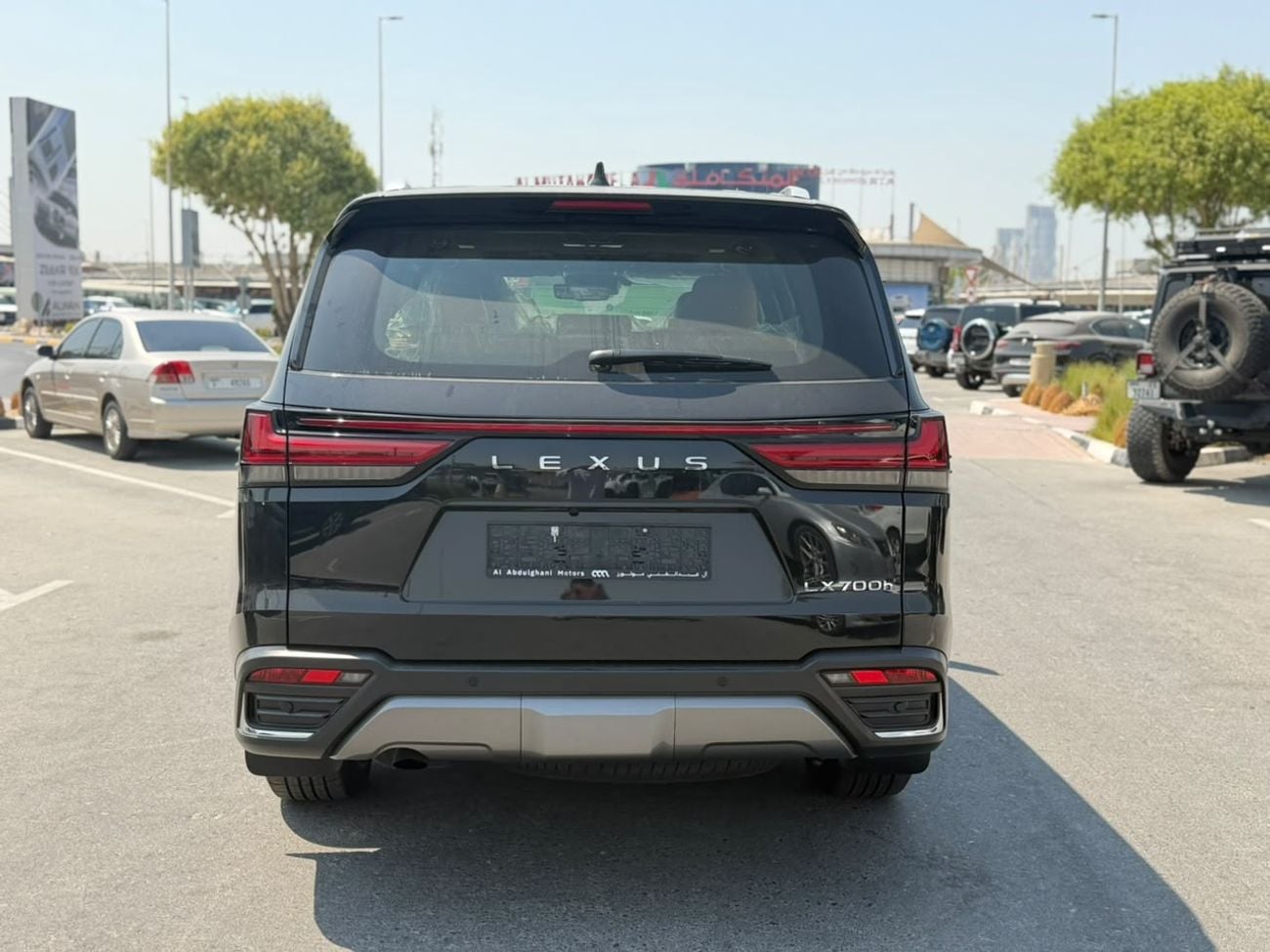 Lexus LX700h SIGNATURE LX700 HYBRID FULL WITH AUTO PARK 2025 GCC