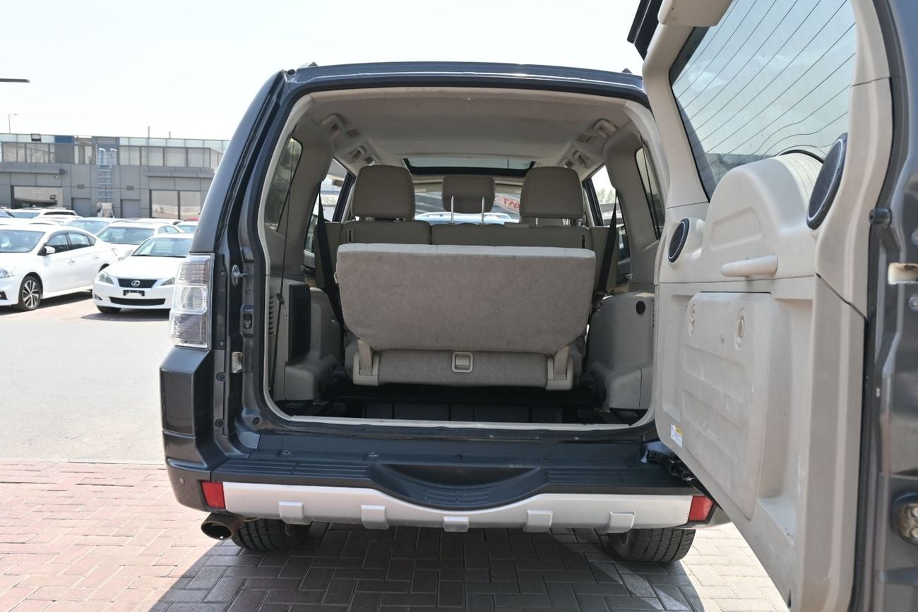 Mitsubishi Pajero GLS H/L PLATINUM