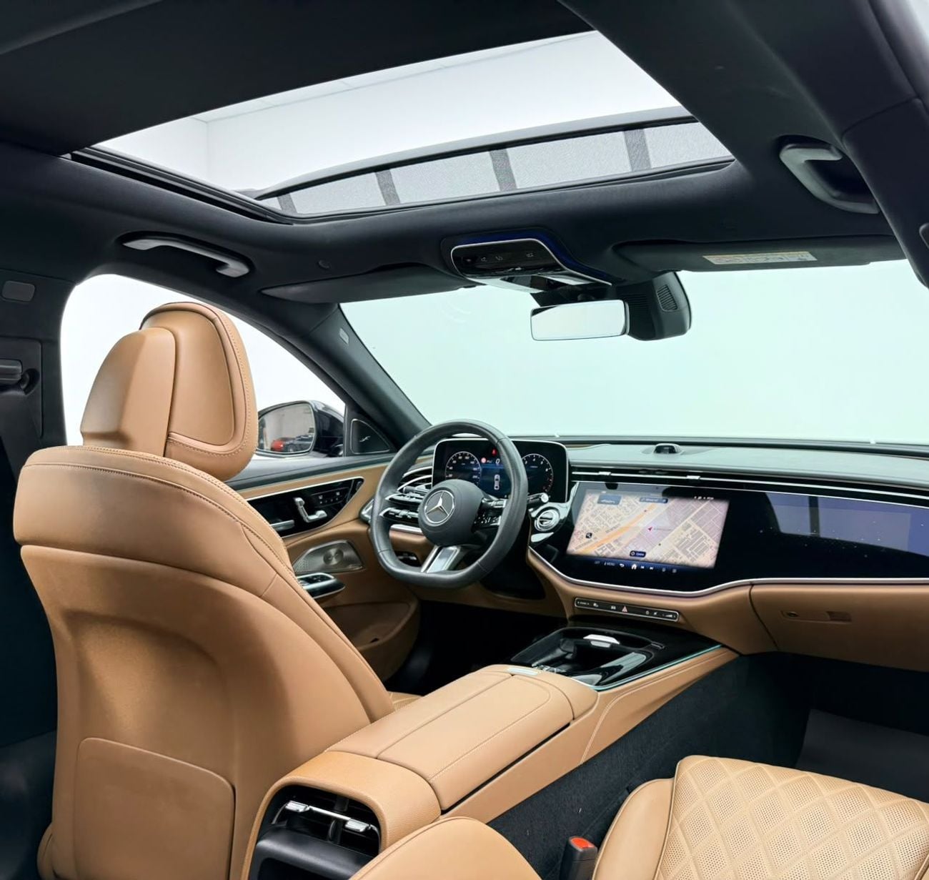 مرسيدس بنز E300 بريميوم بلس مرسيدس بنز E300 بريميوم بلس موديل 2024، ضمان مرسيدس بنز + باقة خدمة 2029، سجل صيانة كامل لدى مرسيدس