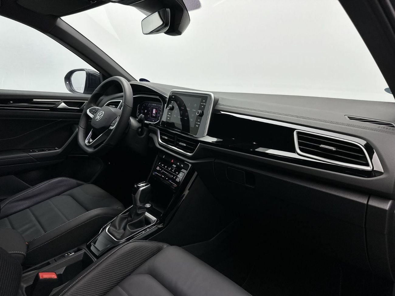 Volkswagen T-ROC LIFE T-Roc R-Line 1.4L | Navigation | Side Assist | Rear Camera
