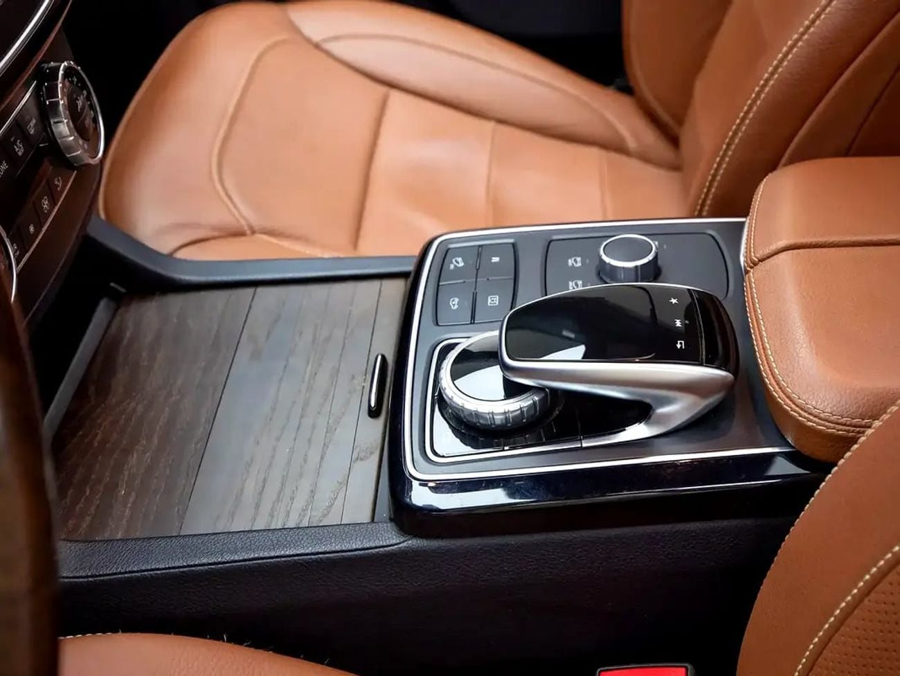 Mercedes Benz GLS500 GLS 500 | GCC Spec