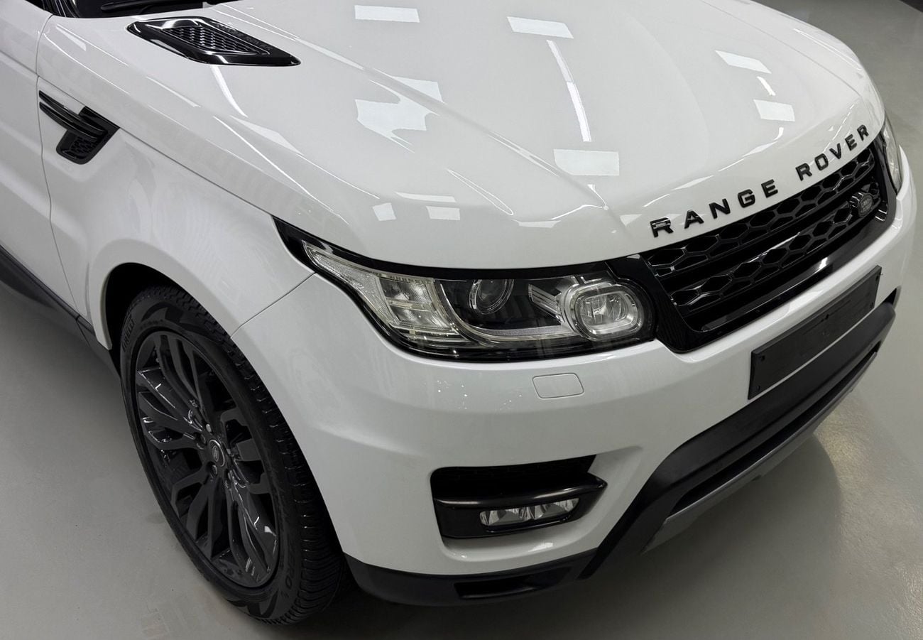 Land Rover Range Rover Sport HSE DYNAMIC GCC.. Dynamic .. V6 .. Perfect Condition