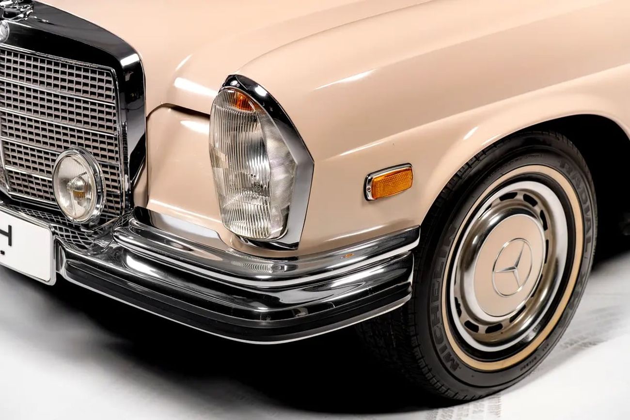 مرسيدس بنز 280SE 280 SE 3.5 Coupe (W111) | 64,434kms | Japanese Delivery | Highly Original