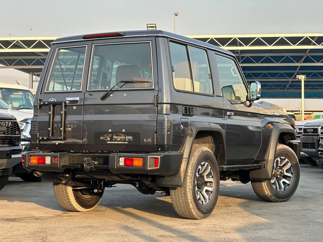 Toyota Land Cruiser 70 LC71 LX