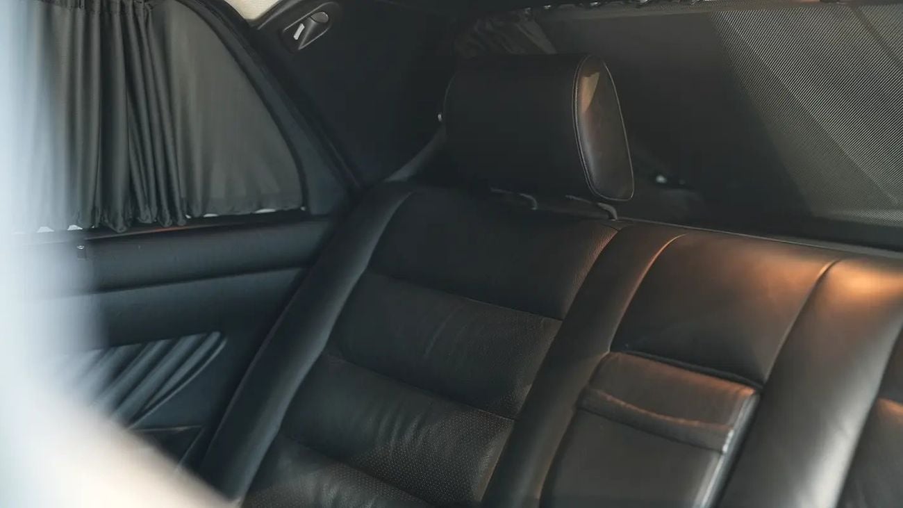 Mercedes Benz 560 560 SEL