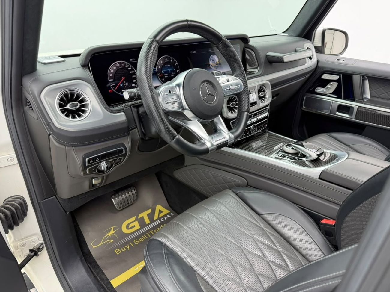 Mercedes Benz G63 AMG STANDARD