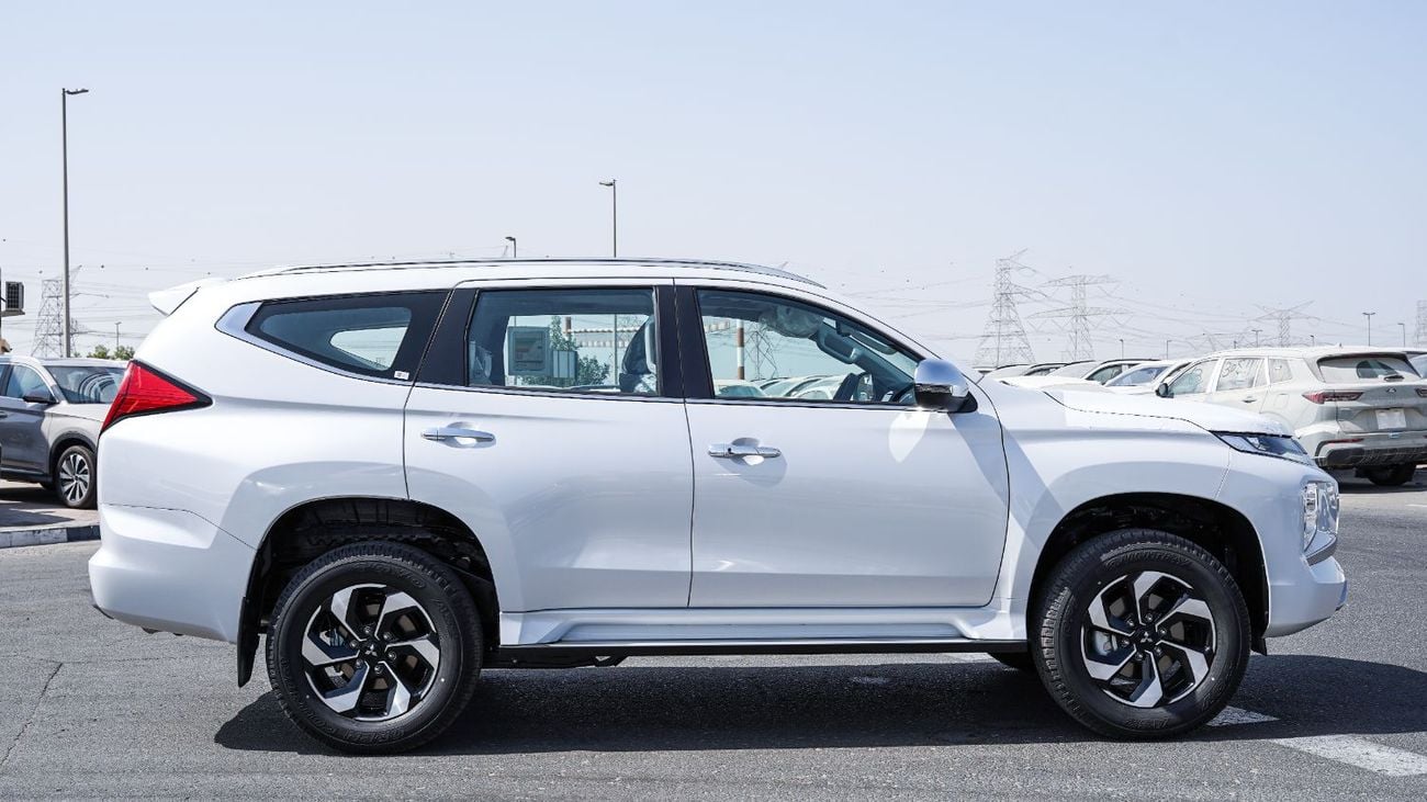Mitsubishi Montero Sport GLS HIGH LINE Brand New – 3.0L 4WD Automatic – J59 – 2027 – Export Only