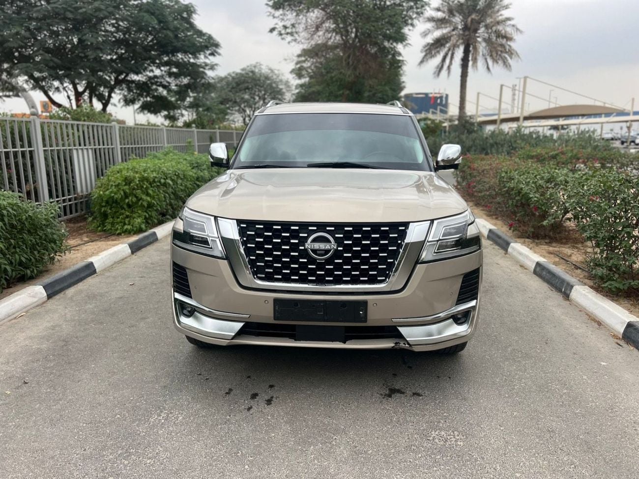نيسان باترول LE PLATINUM