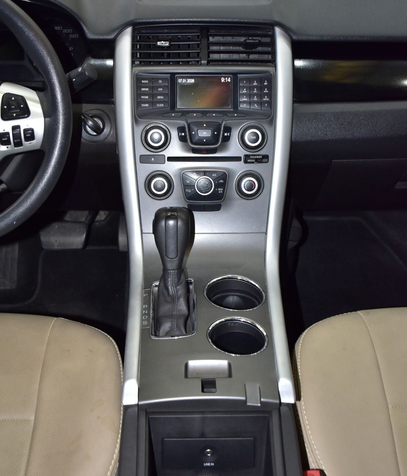 Ford Edge SE EXCELLENT DEAL for our Ford Edge ( 2014 Model ) in Silver Color GCC Specs
