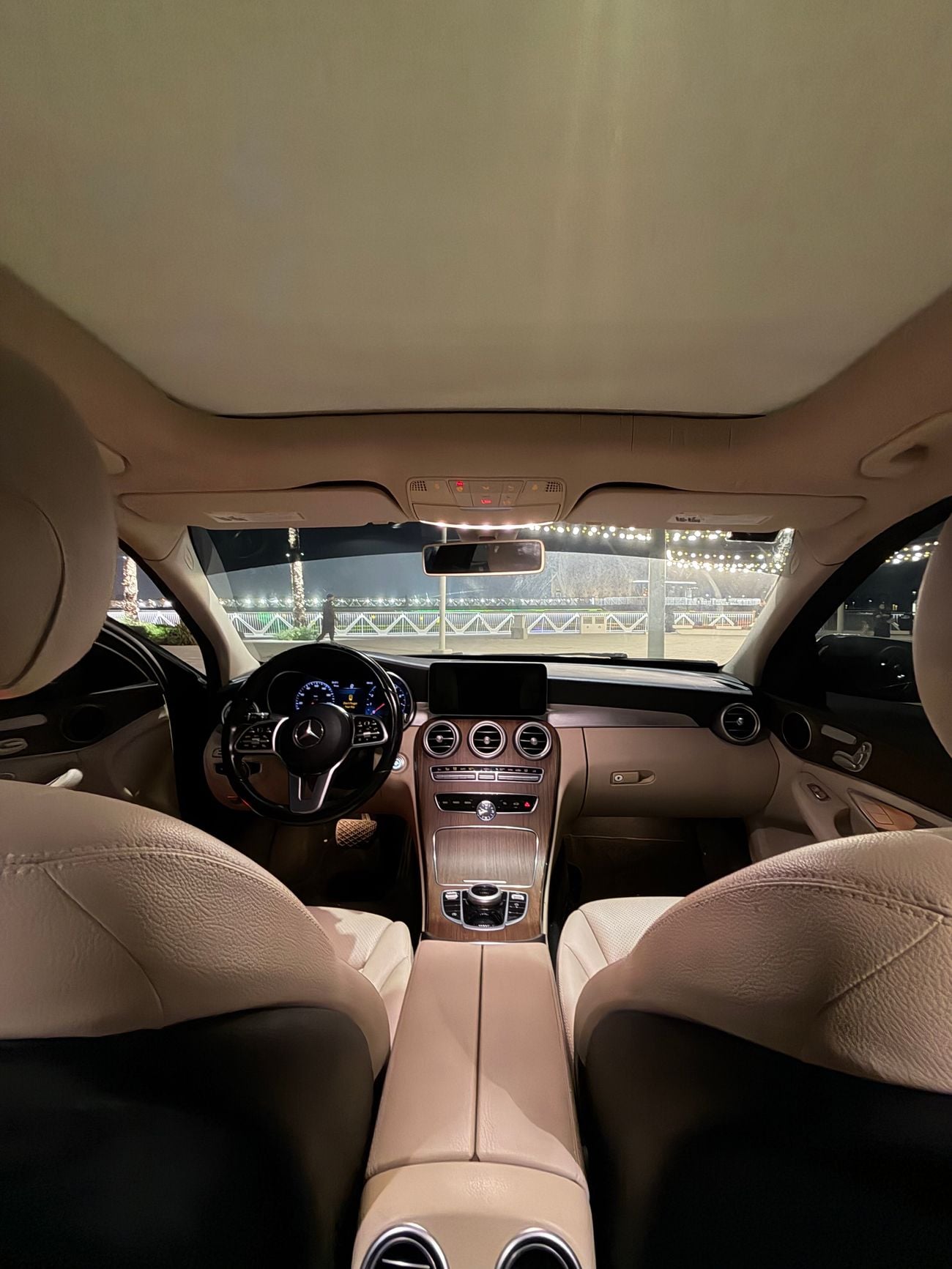 Mercedes Benz C300 STANDARD