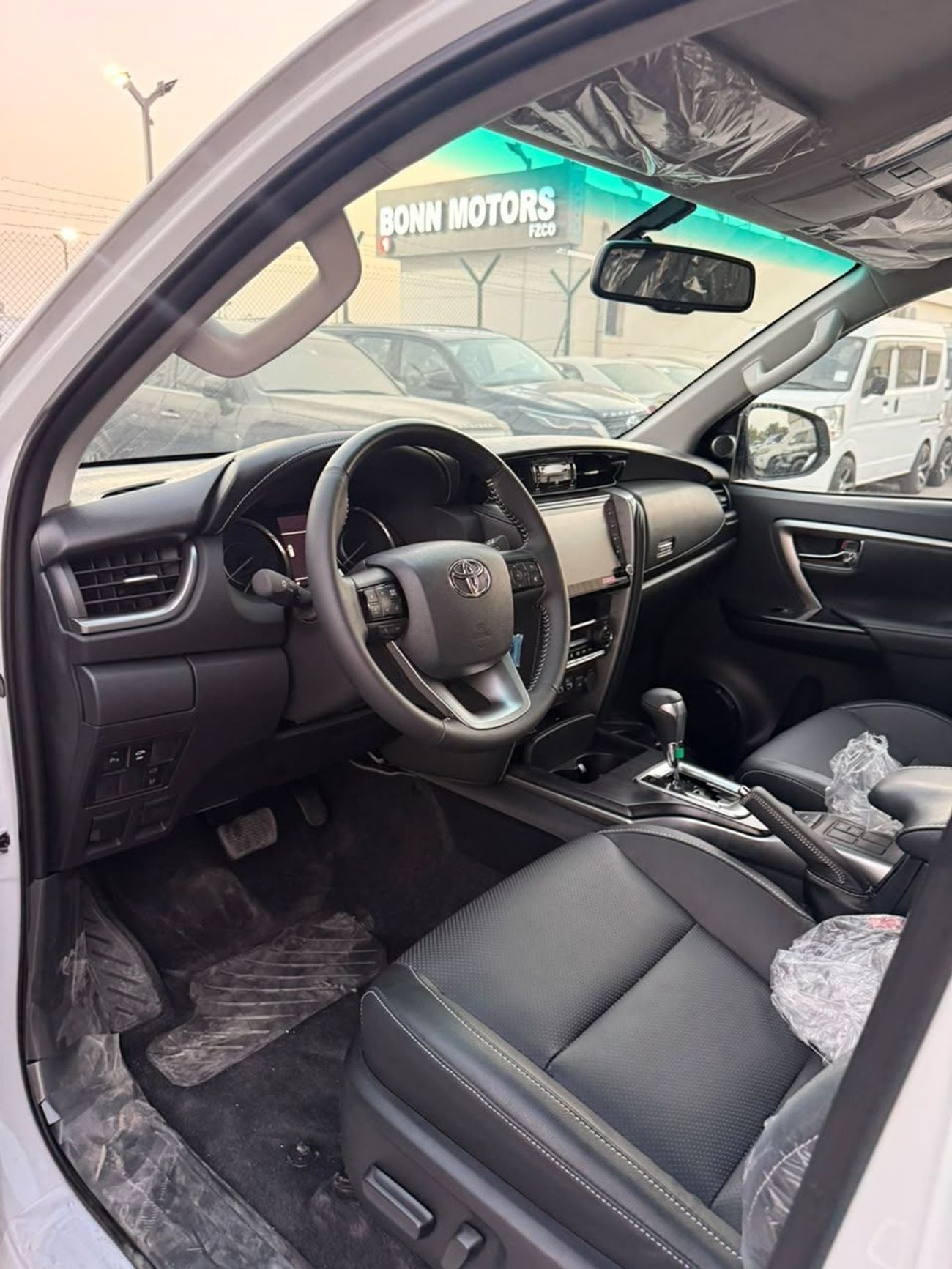 Toyota Fortuner SR5 2026 TOYOTA FORTUNER VX 4.0L V6 PETROL