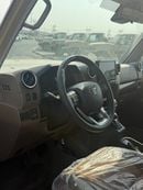 Toyota Land Cruiser Pick Up