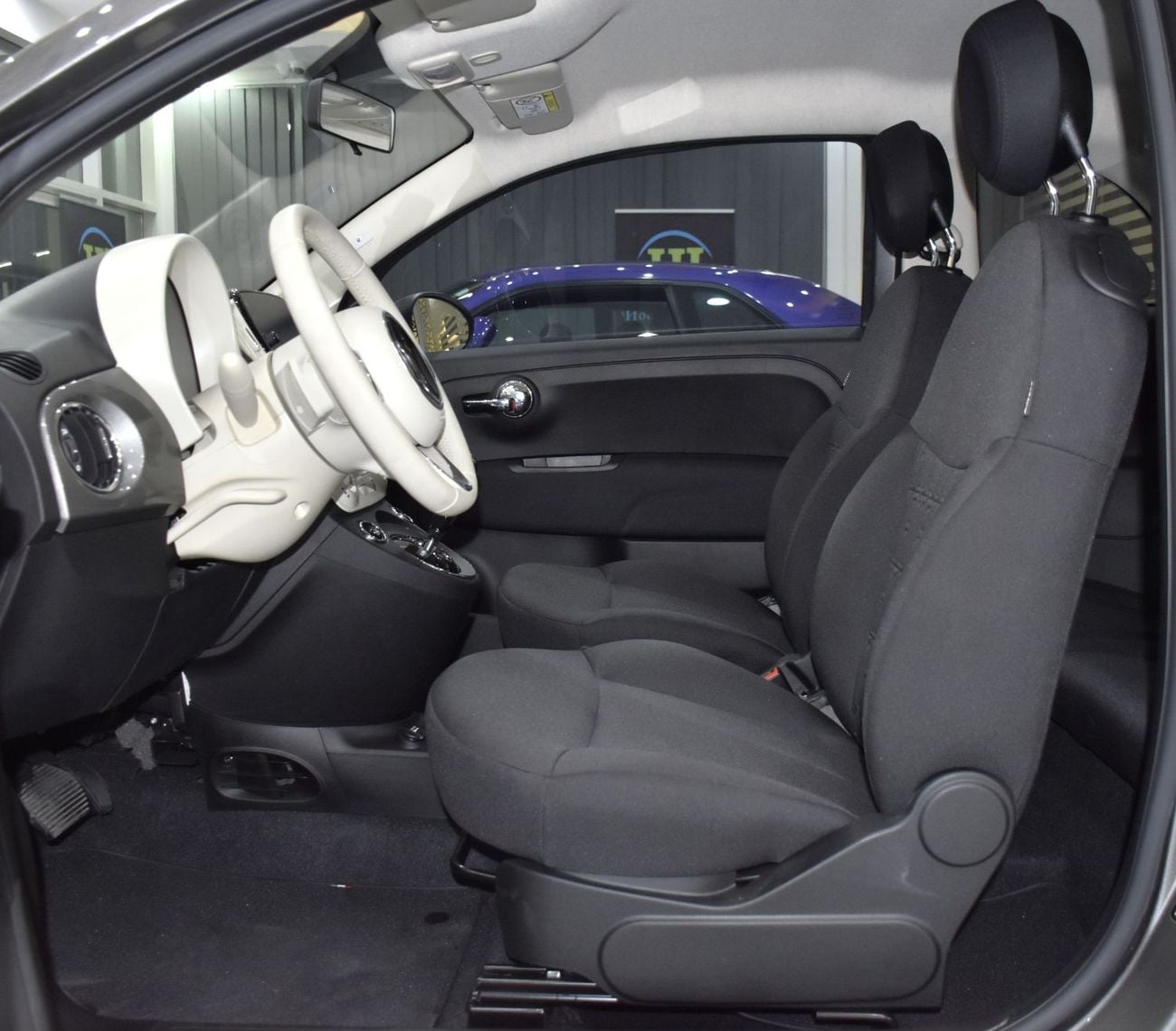 Fiat 500 DOLCEVITA EXCELLENT DEAL for our Fiat 500 Dolcevita ( 2024 Model ) in Grey Color GCC Specs