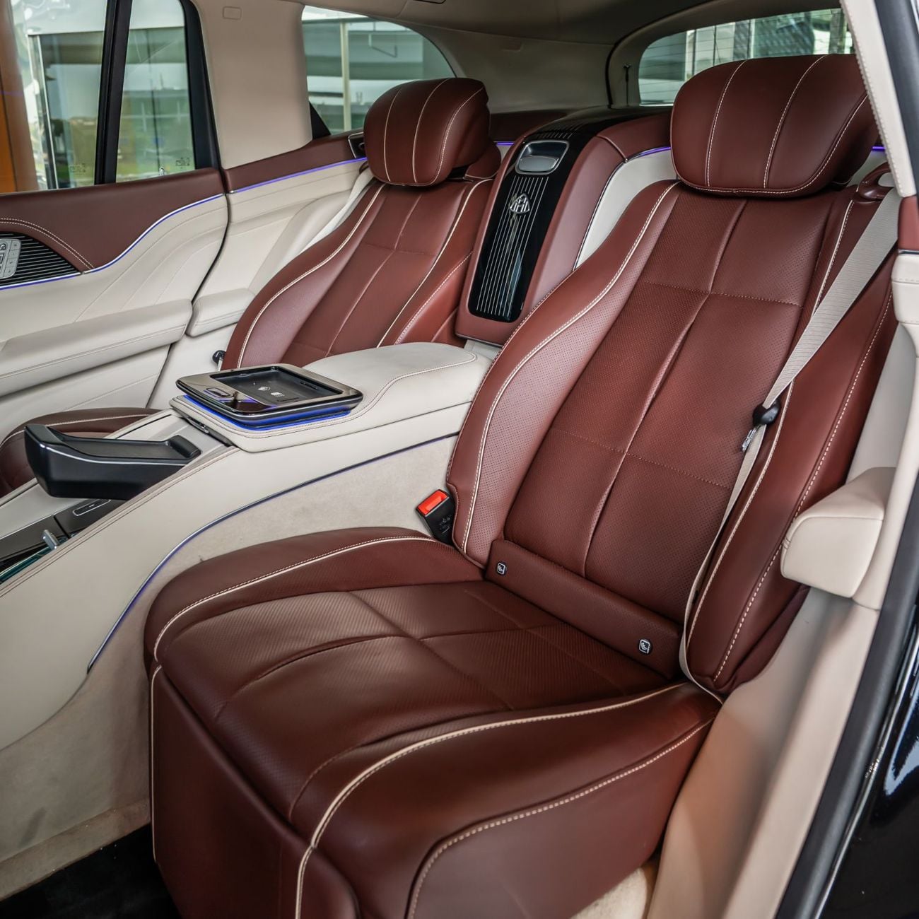 مرسيدس مايباخ gls600 مايباخ