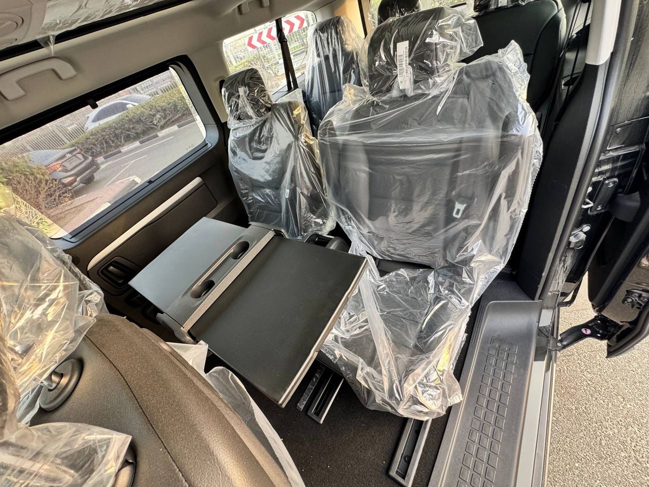 Peugeot Traveller VIP 7 Seater