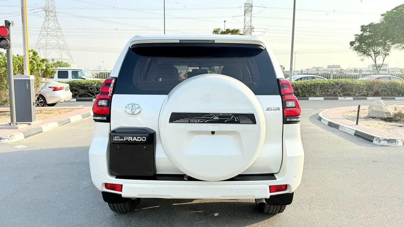 Toyota Prado EXR Toyata EXR Gcc specs -Low killmiter excellent condition