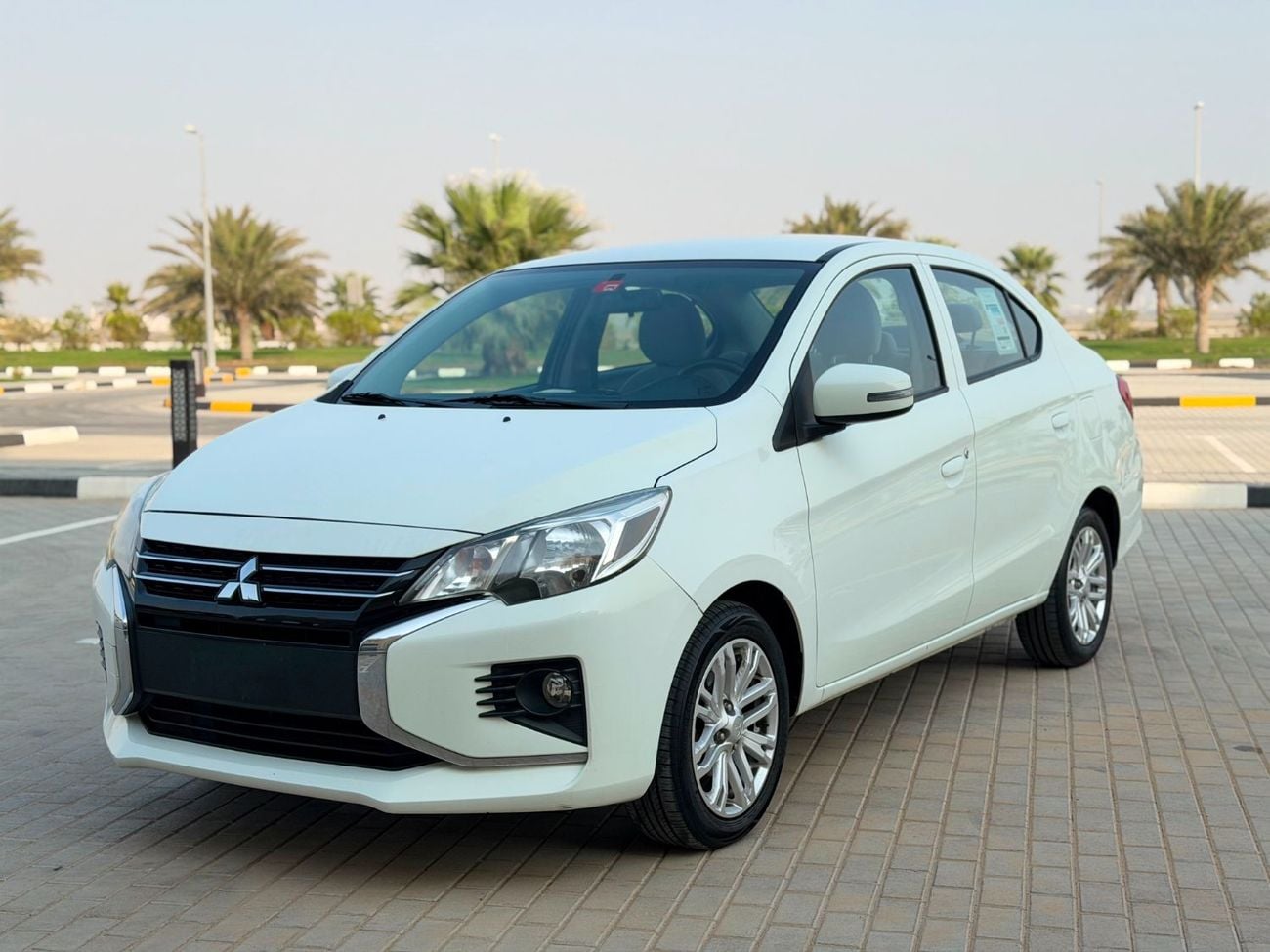 Mitsubishi Attrage GLX HIGHLINE