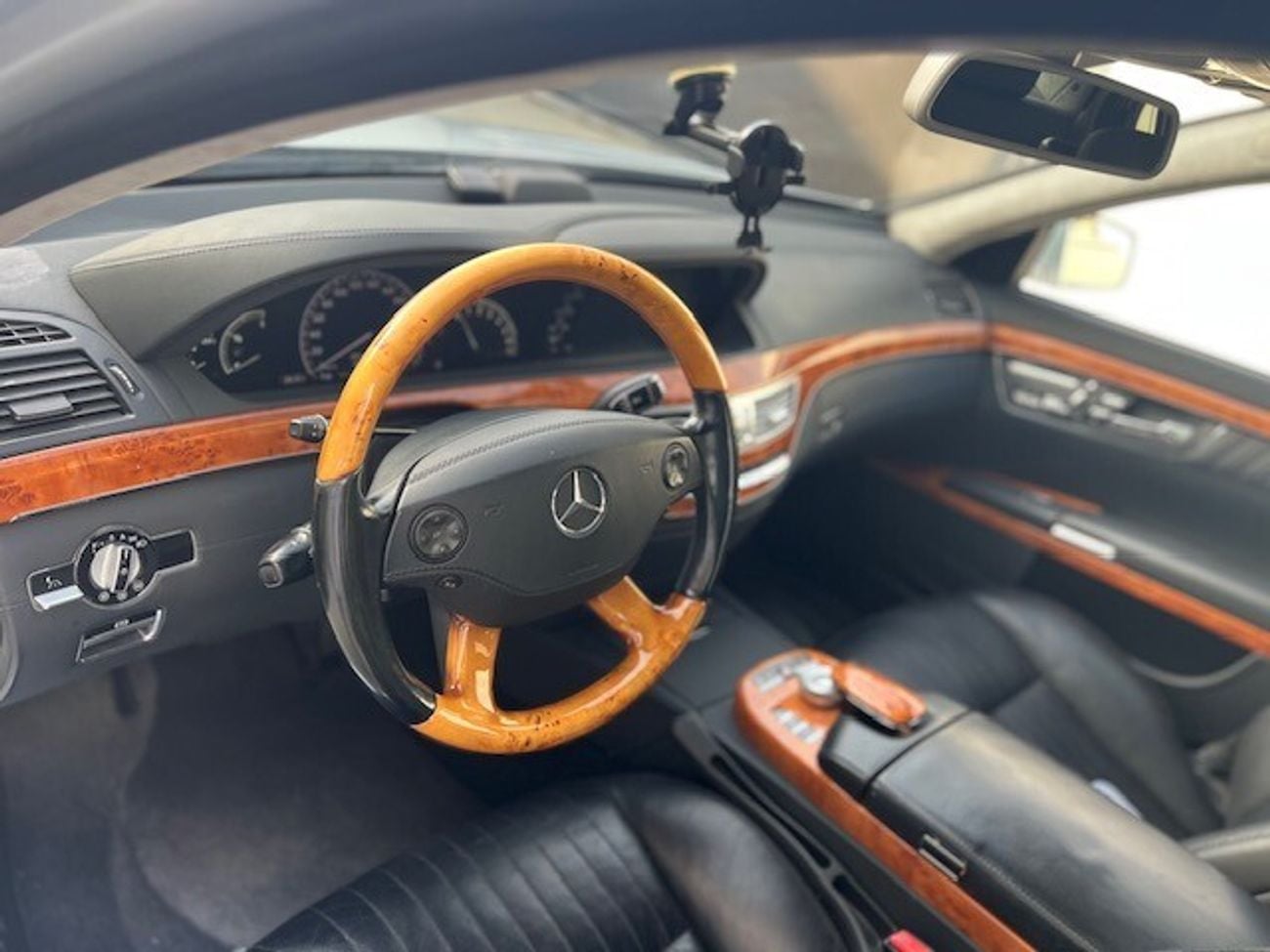 Mercedes Benz 600 V12