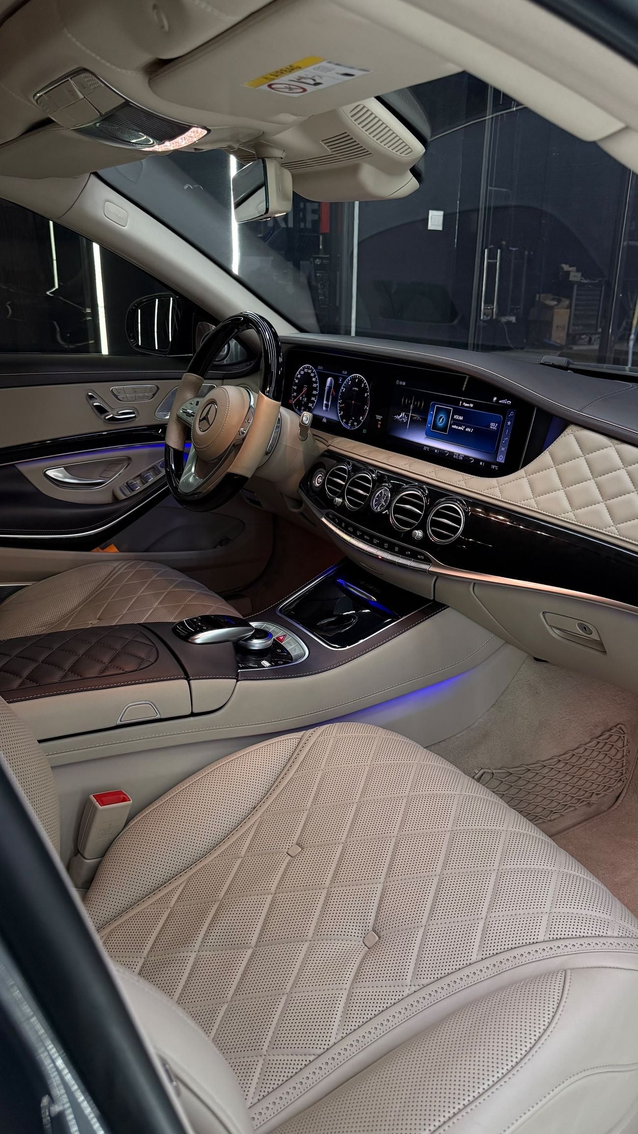 مرسيدس مايباخ S650 مايباخ Mercedes-Maybach S 650 | Fully Loaded | One Owner | Gargash Service History