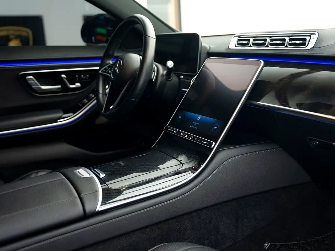 مرسيدس بنز S 500 4MATIC L Burmester Sound | Heated & Ventilated Seats