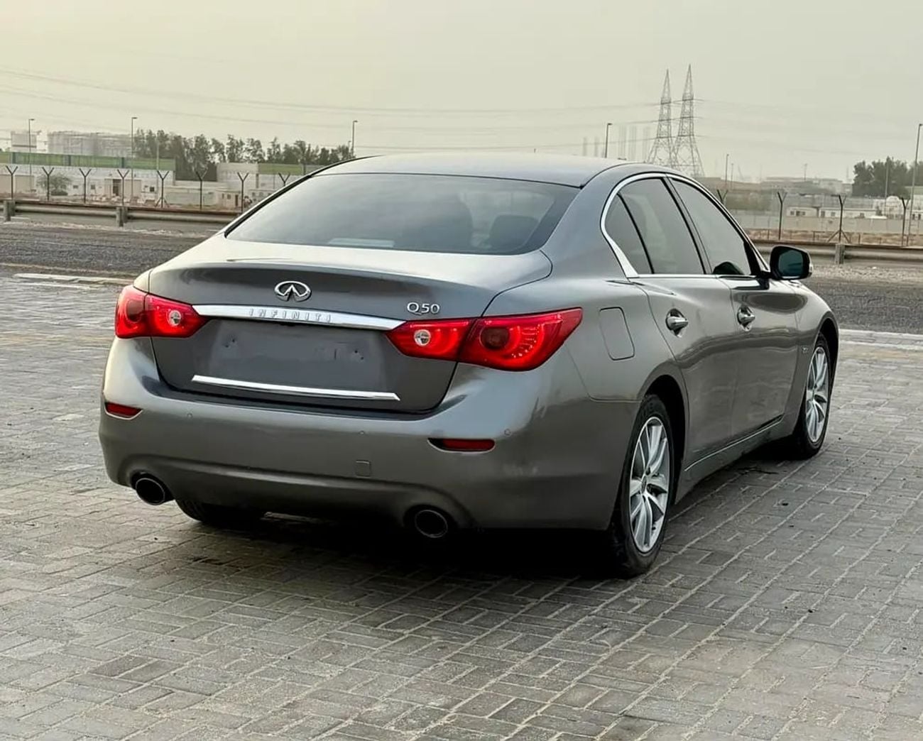 Infiniti Q50 إنفينيتي