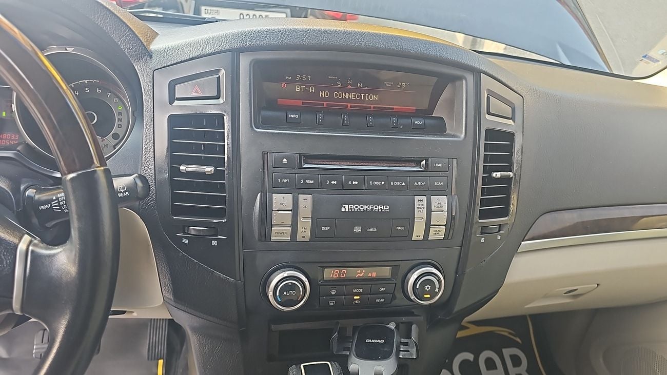 Mitsubishi Pajero GLS MIDLINE