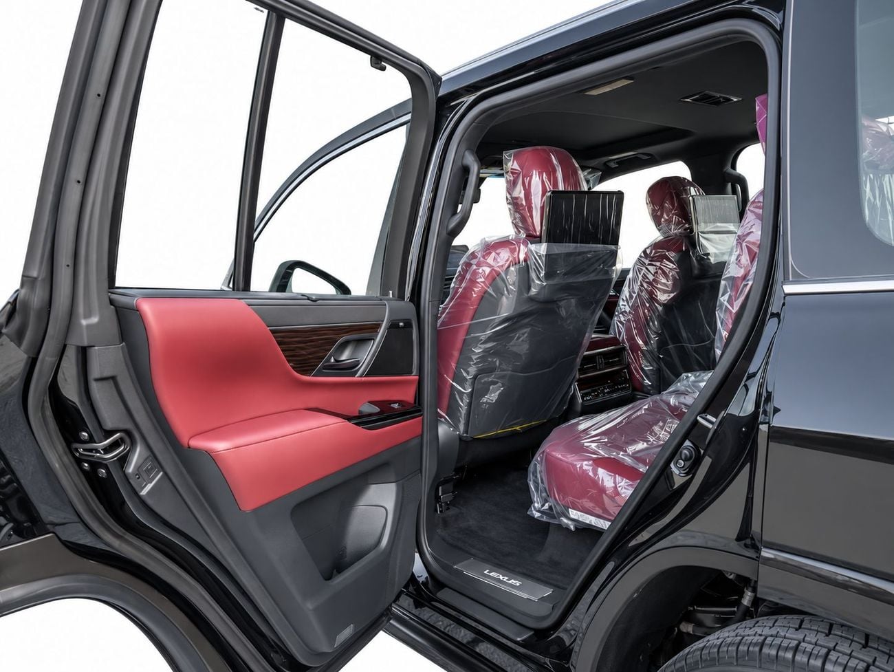 لكزس LX 600 Urban ECTAV0001 - لكزس LX600 أوربان 2026 - محرك بنزين 3.5 لتر، ناقل حركة أوتوماتيكي - لون أسود مع مقصورة د