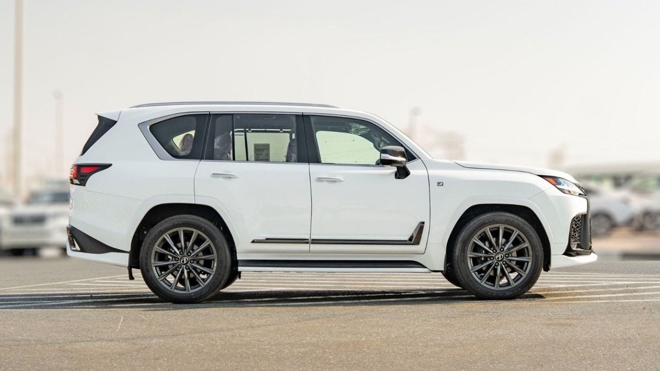 Lexus LX600 F SPORT