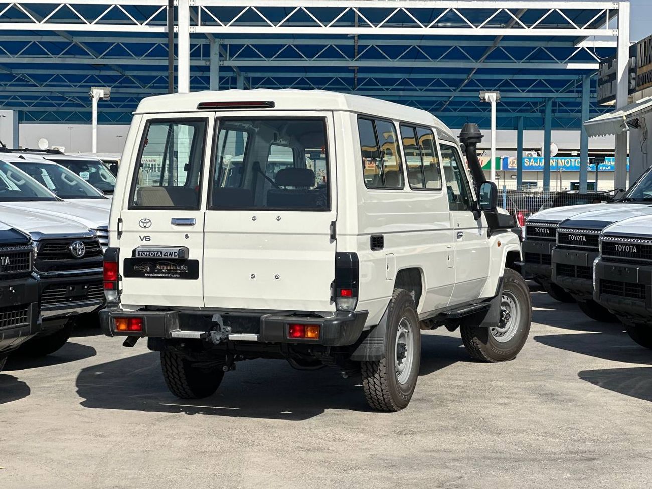 تويوتا لاند كروزر 70 LC 78 HARDTOP 4.0L MT
