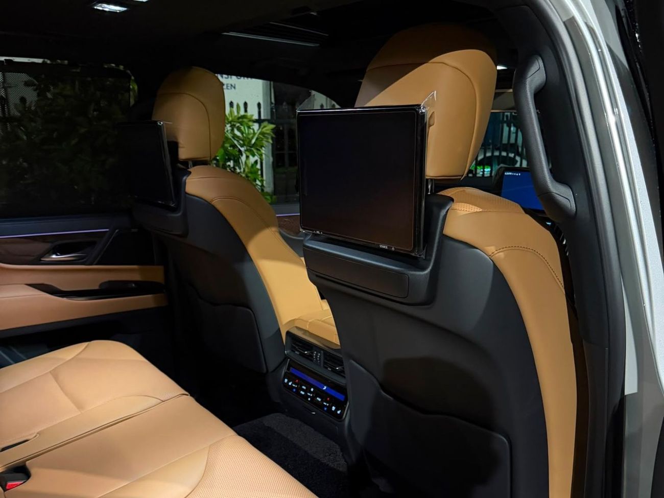 لكزس LX 700h SPORT LUXURY 3.5L V6 TWIN TURBO PETROL (EXPORT ONLY) 3.5L V6 TWIN TURBO PETROL (EXPORT ONLY)