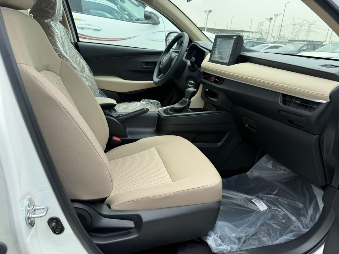 Toyota Yaris E TOYOTA YARIS 1.5L SEDAN GCC SPECS , 2026 MODEL
