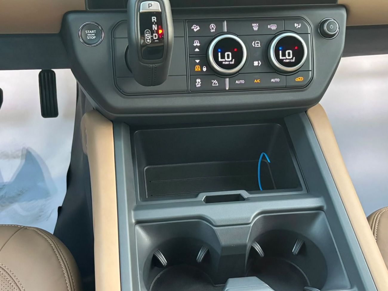 Land Rover Defender 110