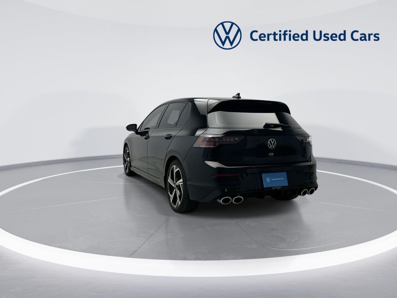 فولكس واجن جولف R 2.0L | Fabric Seats | 19" Estoril Alloys | Panoramic Roof