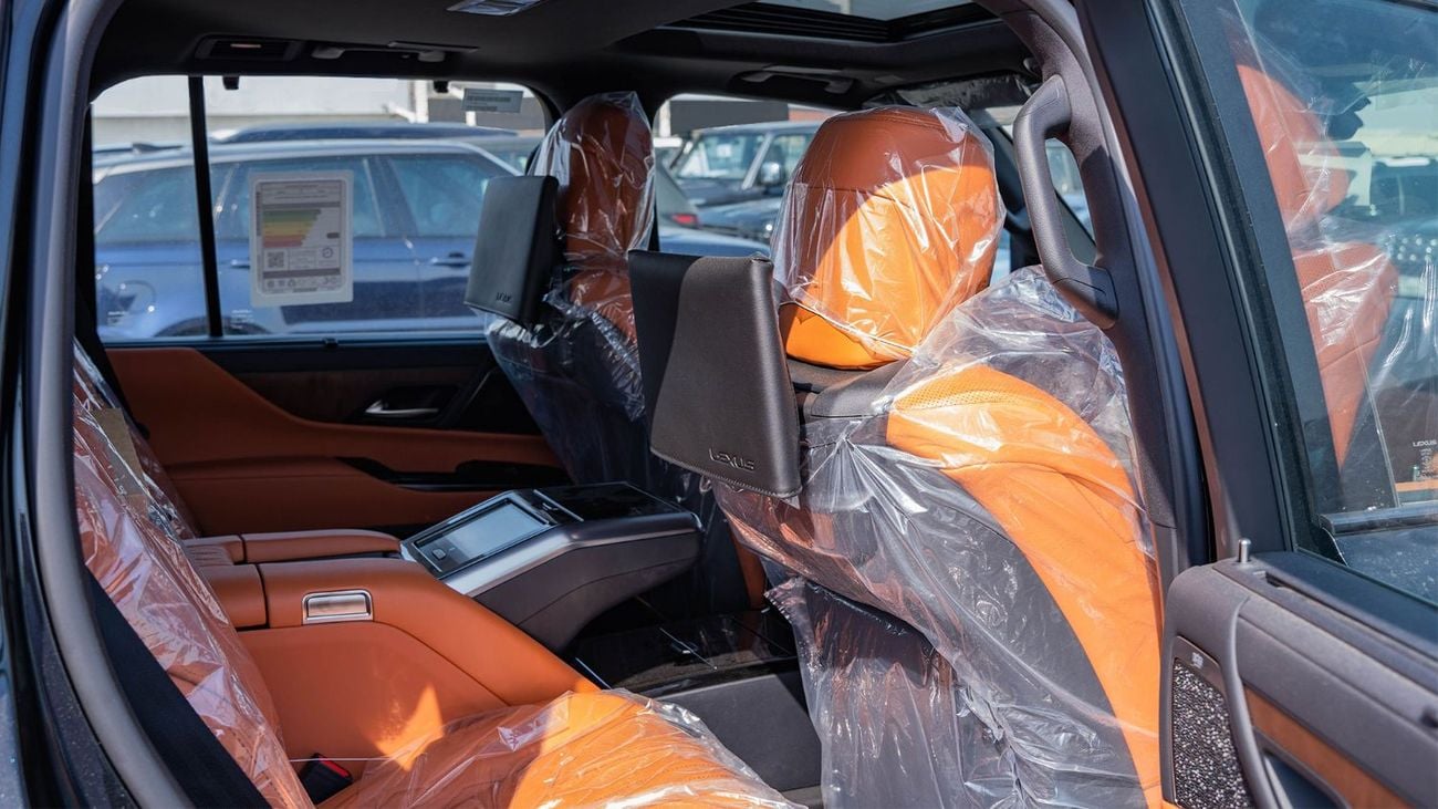 لكزس LX 600 VIP لكزس LX600 KURO موديل 2026، محرك بنزين سعة 3.5 لتر، ناقل حركة أوتوماتيكي (إصدار أسود)