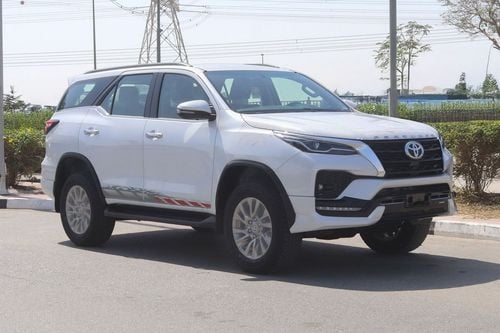 تويوتا فورتونر SR5 V6 . 4.0L . Petrol . 4WD . 6-Speed Automatic . 7 Seats . 4 Doors 2026 Model Toyota Fortuner, 4.0L Petrol 4WD 6A/T