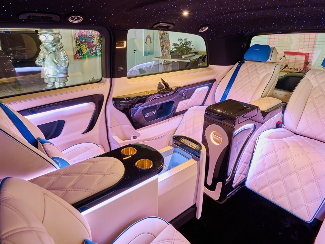 مرسيدس بنز V 300 AVANTGARDE