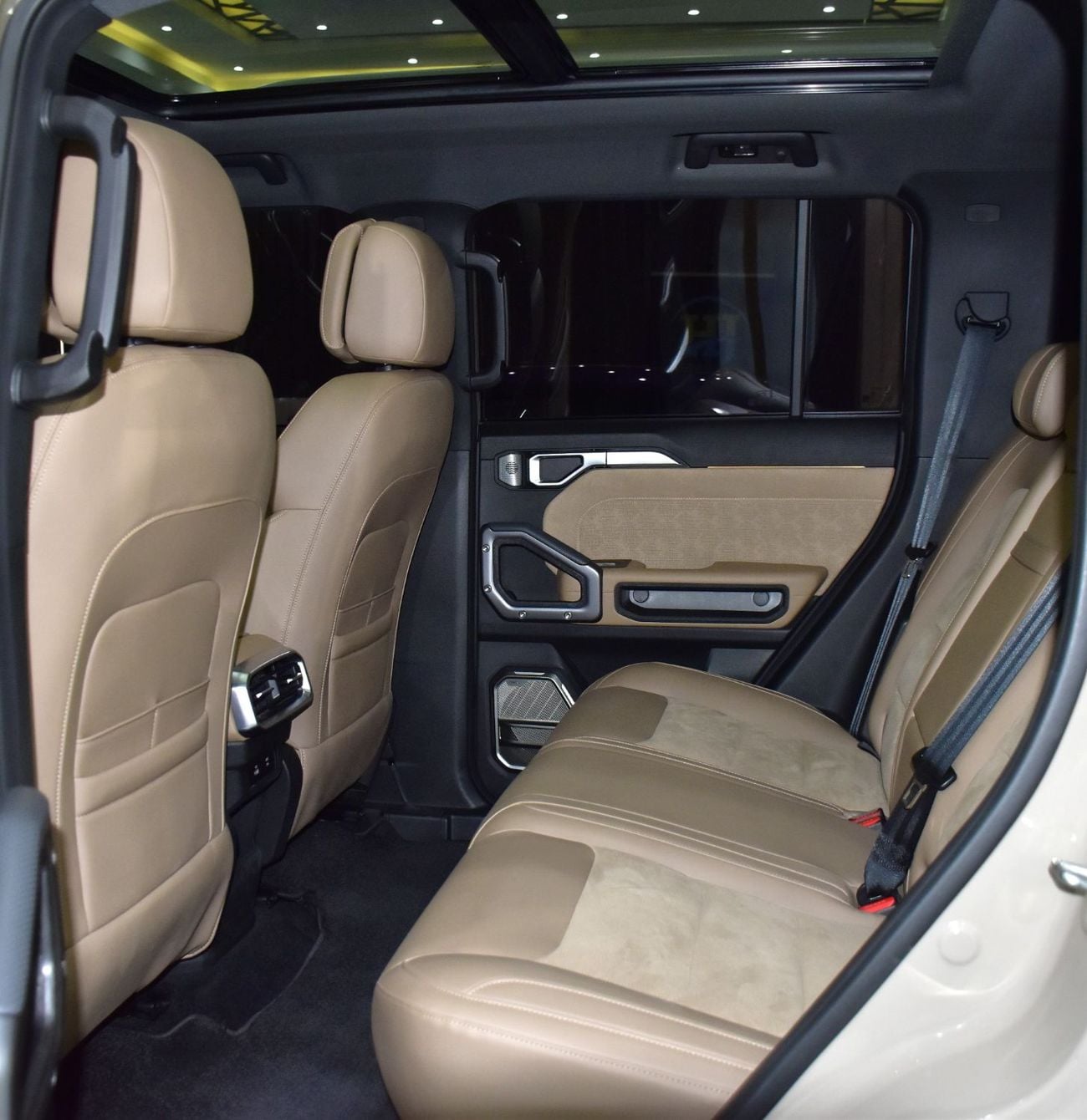 Jetour T2 LUX EXCELLENT DEAL for our Jetour T2 XWD ( 2025 Model ) in Desert Brown Color GCC Specs