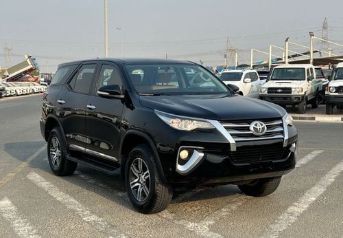 Toyota Fortuner 2016 Toyota Fortuner EXR 2.7L V4 - AWD 4x4 - Rear Sensor -