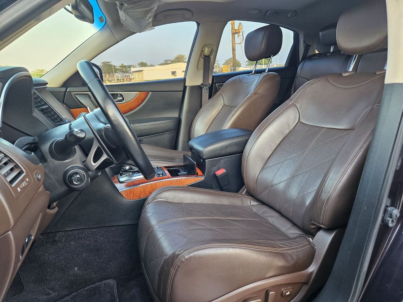 إنفينيتي QX70 إكسيلنس